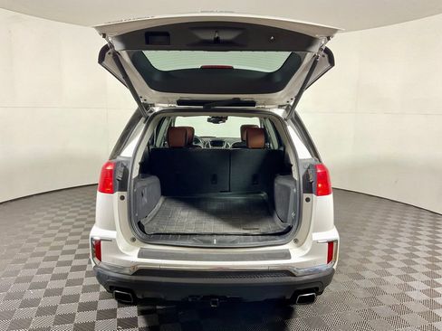 Used 2017 GMC Terrain SLT w/ Open Road Package image 15