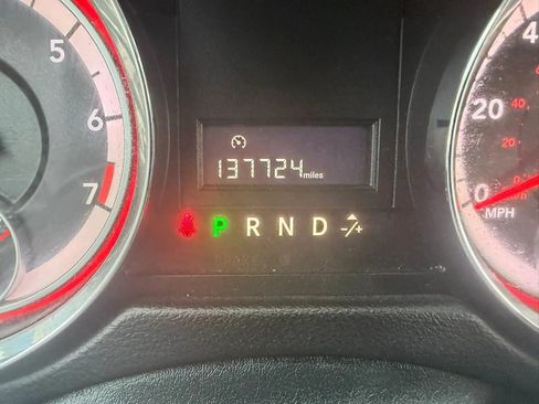 Used 2019 Dodge Grand Caravan SXT FWD image 10