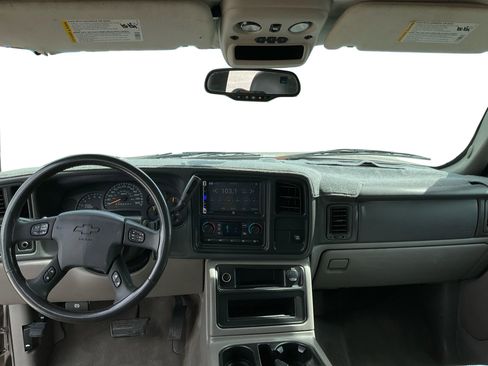 Used 2006 Chevrolet Avalanche Z66 w/ Sun And Sound Package image 20