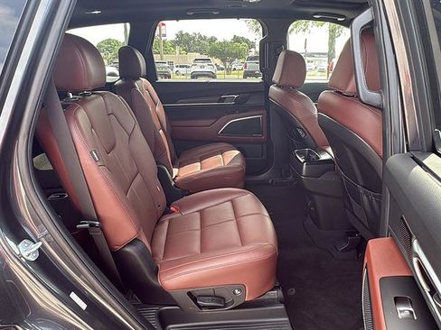 Used 2024 Kia Telluride SX FWD image 14