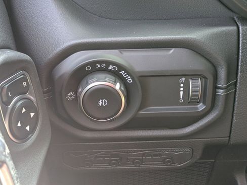 New 2025 Jeep Wrangler Sahara image 17