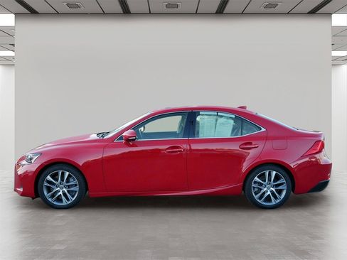 Used 2019 Lexus IS 300 image 3