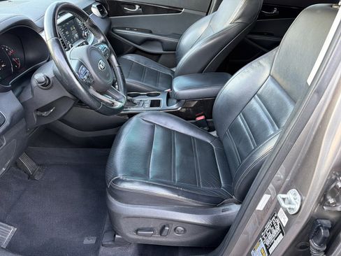 Used 2018 Kia Sorento EX FWD image 9