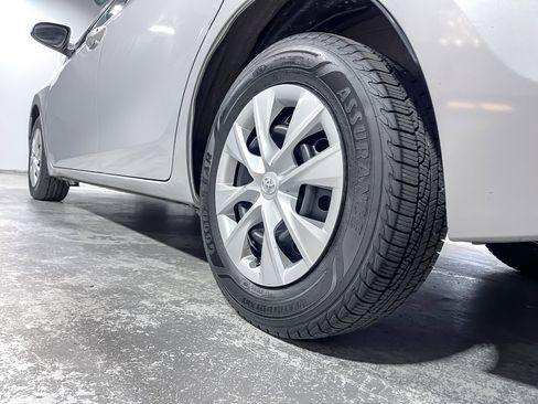 Used 2014 Toyota Corolla CE image 10