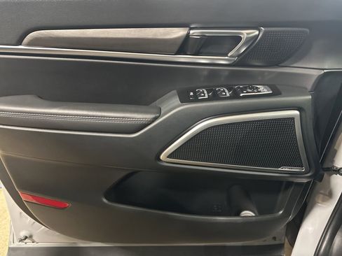 Used 2024 Kia Telluride EX X-Line image 9