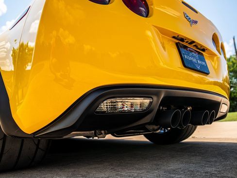 Used 2006 Chevrolet Corvette Z06 w/ Preferred Equipment Group image 53