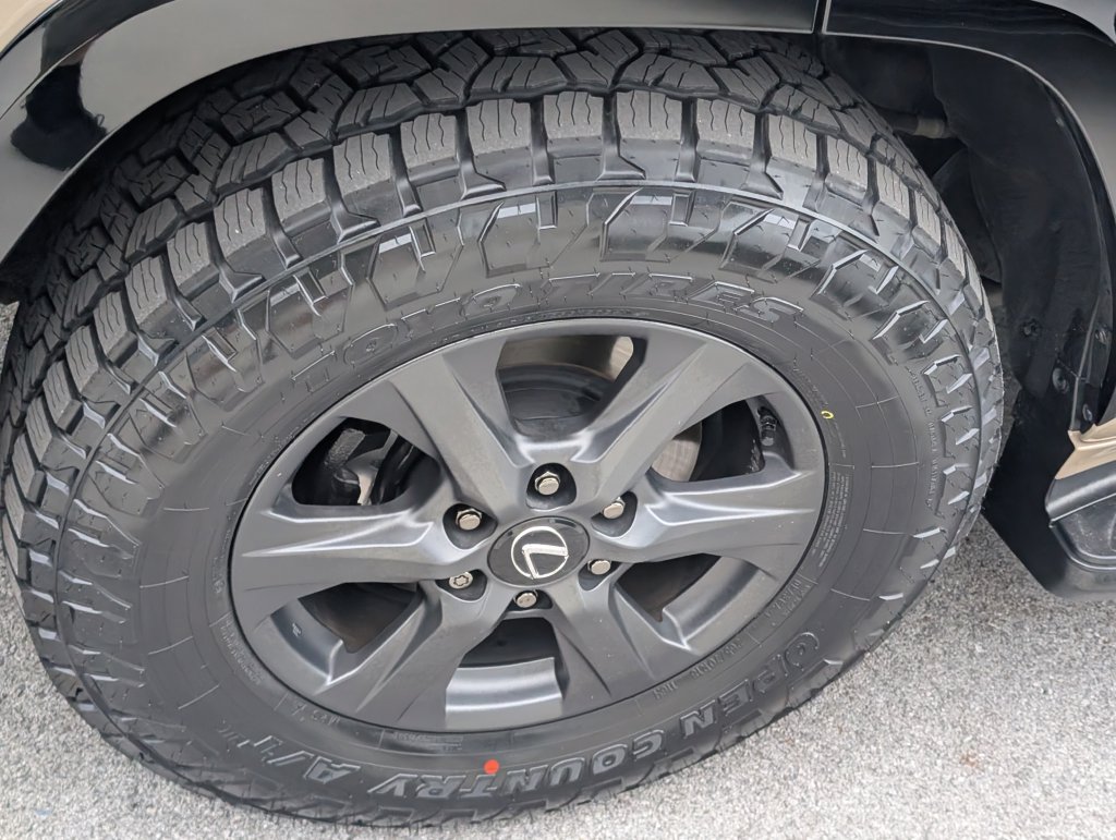 Used 2025 Lexus LX 700h Overtrail AWD/4WD image 24