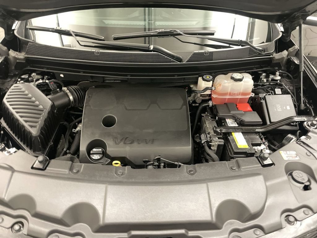 Used 2023 Chevrolet Traverse RS w/ LPO, Floor Liner Package FWD image 24