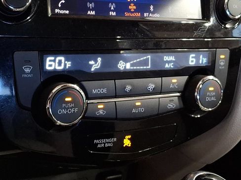 Used 2019 Nissan Rogue Sport SV w/ All-Weather Package AWD/4WD image 12