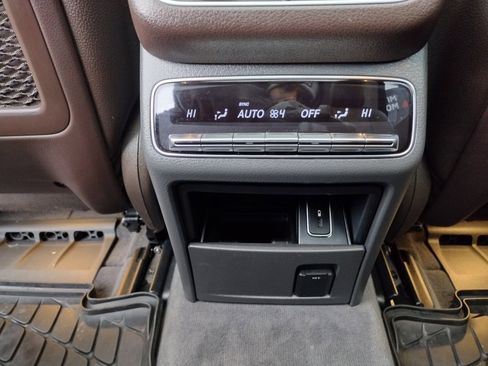 Used 2020 Mercedes-Benz GLE 350 4MATIC image 16