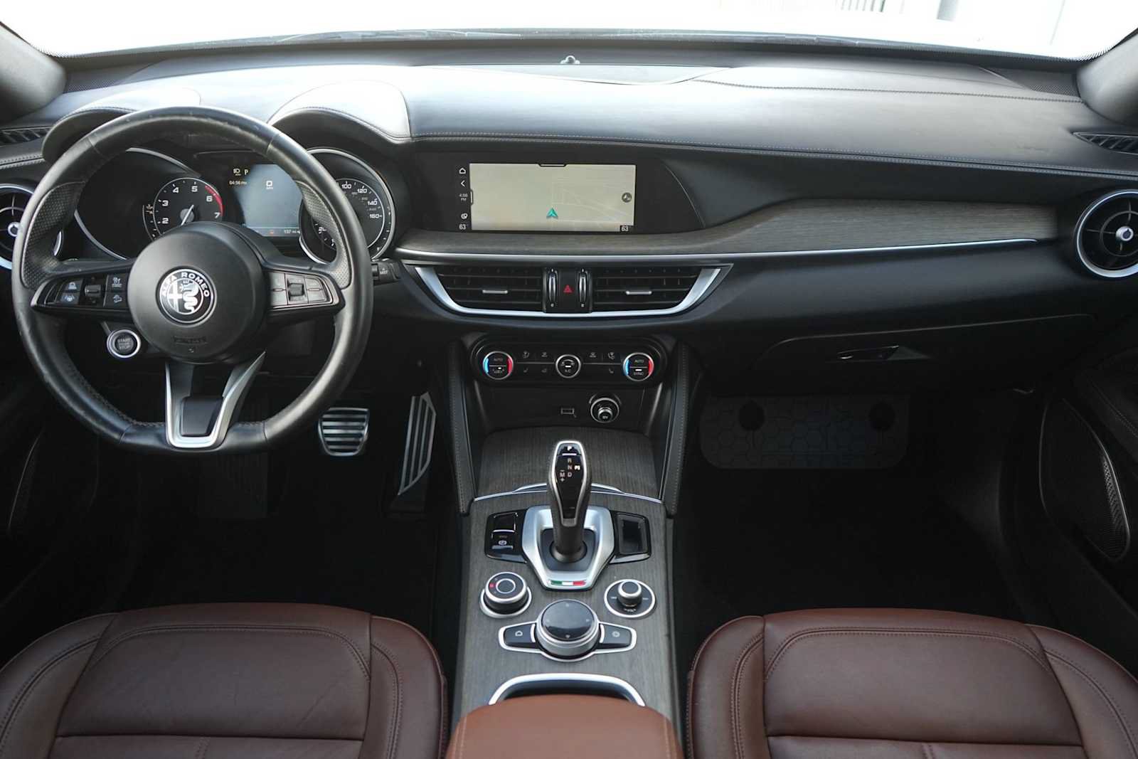 Used 2022 Alfa Romeo Stelvio Ti AWD/4WD image 10