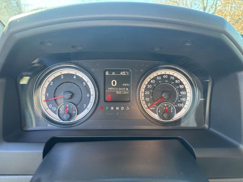 Used 2018 RAM 1500 Express w/ Express Value Package image 9