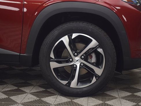 Used 2024 Chevrolet Trax RS w/ Driver Confidence Package FWD image 28