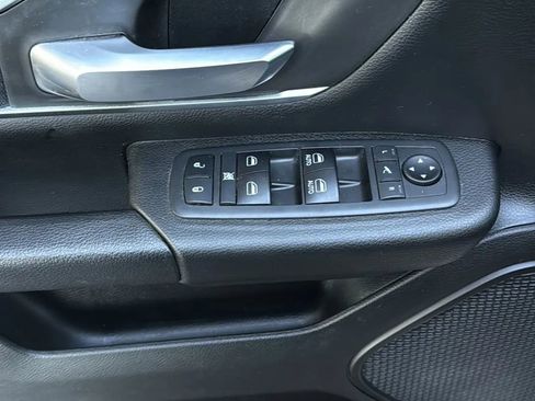 Used 2019 RAM 1500 Big Horn image 11