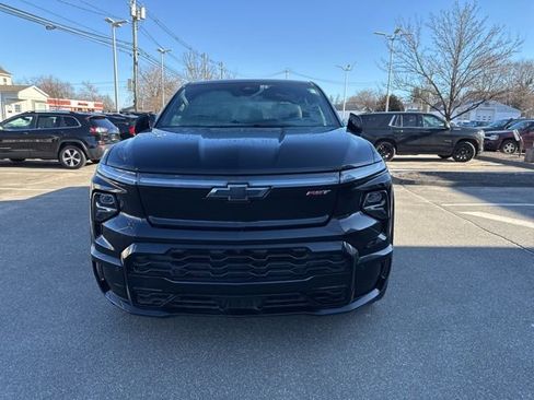 Used 2024 Chevrolet Silverado EV RST image 3