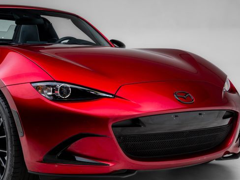 Used 2023 MAZDA MX-5 Miata Club RWD image 27