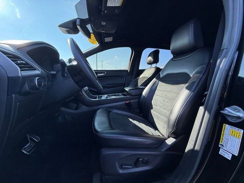 Certified 2023 Ford Edge ST-Line w/ Cargo Accessory Package image 18