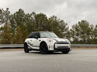 Used 2024 MINI Cooper 2-Door Hardtop w/ Signature Upholstery Package video 2