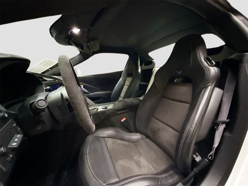 Used 2016 Chevrolet Corvette Stingray Convertible w/ 3LT Preferred Equipment Group image 22