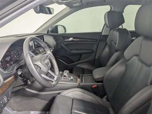 Used 2020 Audi Q5 2.0T Premium Plus w/ Premium Plus Package image 9
