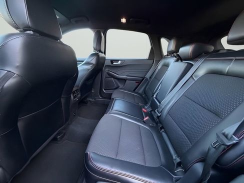 Used 2024 Ford Escape ST-Line image 16