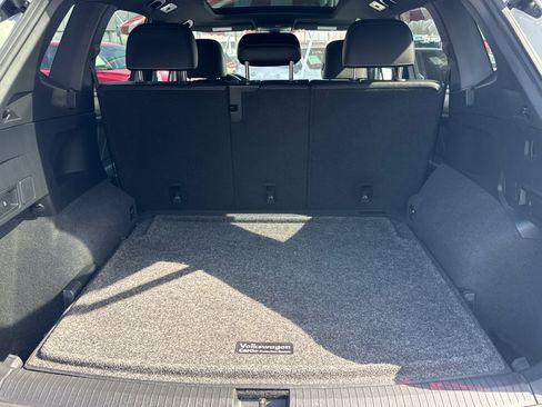 Used 2023 Volkswagen Tiguan SEL R-Line image 20