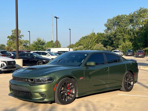 Used 2022 Dodge Charger Scat Pack RWD image 5