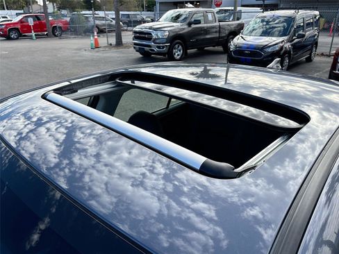 Used 2017 Subaru Legacy 3.6R Limited image 25