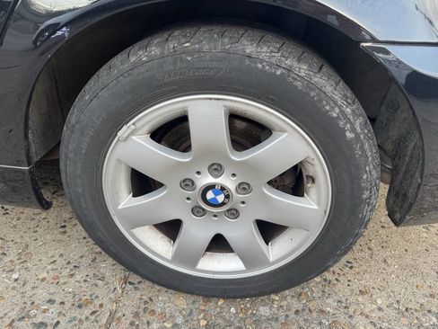 Used 2005 BMW 325i Sedan image 13