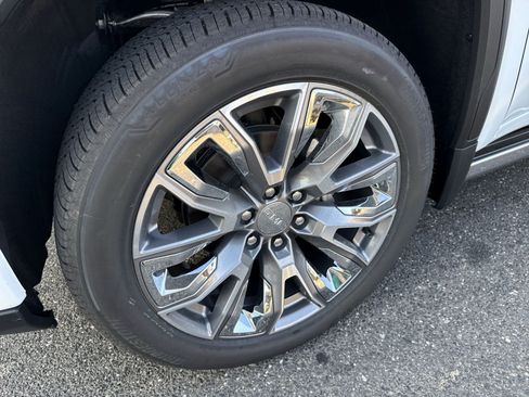 New 2026 GMC Sierra 1500 Denali AWD/4WD image 11
