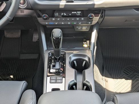 New 2026 Subaru Outback Touring XT AWD/4WD image 18