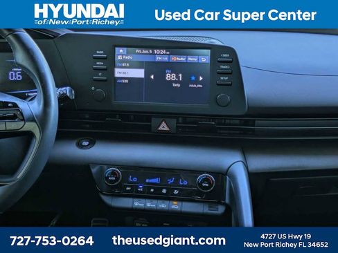 Certified 2025 Hyundai Elantra Sport FWD image 18