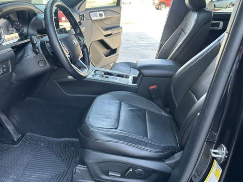 Used 2020 Ford Explorer Limited w/ Class III Trailer Tow Package RWD image 11
