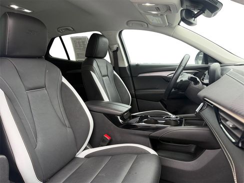 Used 2024 Buick Envision Sport Touring image 15