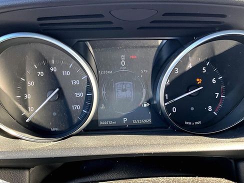 Used 2017 Land Rover Range Rover Sport HSE image 18