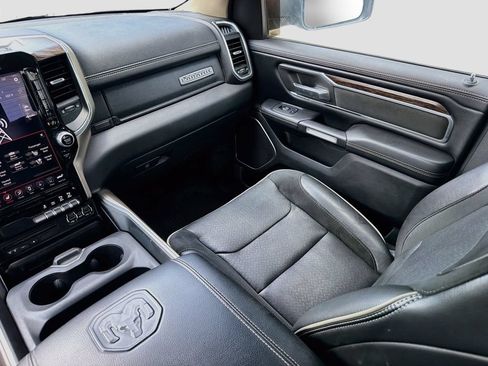 Used 2019 RAM 1500 Laramie AWD/4WD image 27