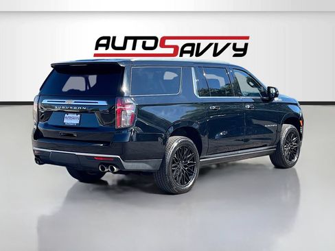 Used 2024 Chevrolet Suburban High Country AWD/4WD image 7