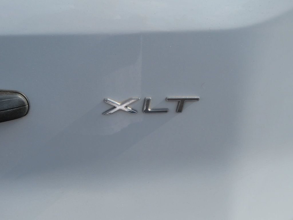 Used 2018 Ford Transit 150 XLT RWD image 14