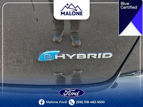 Used 2023 Chrysler Pacifica Touring-L FWD image 17