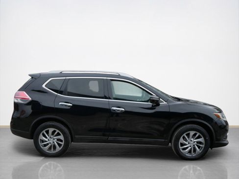 Used 2015 Nissan Rogue SL w/ SL Premium Package image 2