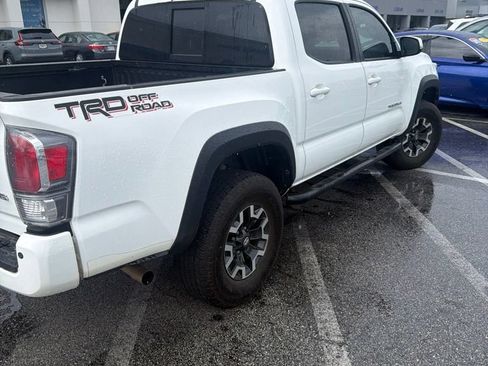 Used 2021 Toyota Tacoma TRD Off-Road w/ TRD Premium Off Road Package RWD image 4