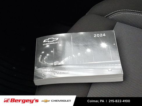 Used 2024 Chevrolet Blazer LT w/ Convenience Package FWD image 27