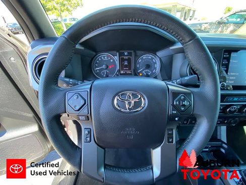 Used 2021 Toyota Tacoma TRD Off-Road w/ Technology Package AWD/4WD image 36
