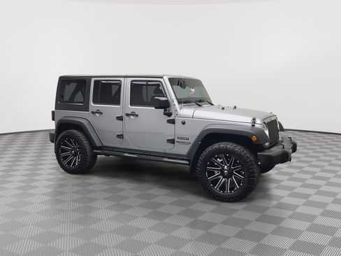 Used 2016 Jeep Wrangler Unlimited Sport AWD/4WD image 30