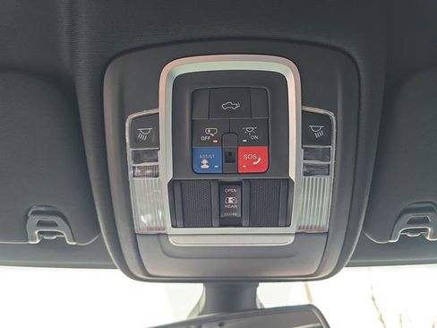 Used 2020 RAM 3500 Laramie image 24