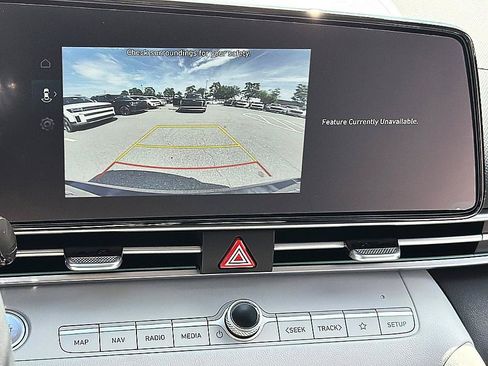New 2026 Hyundai Elantra Limited FWD image 12