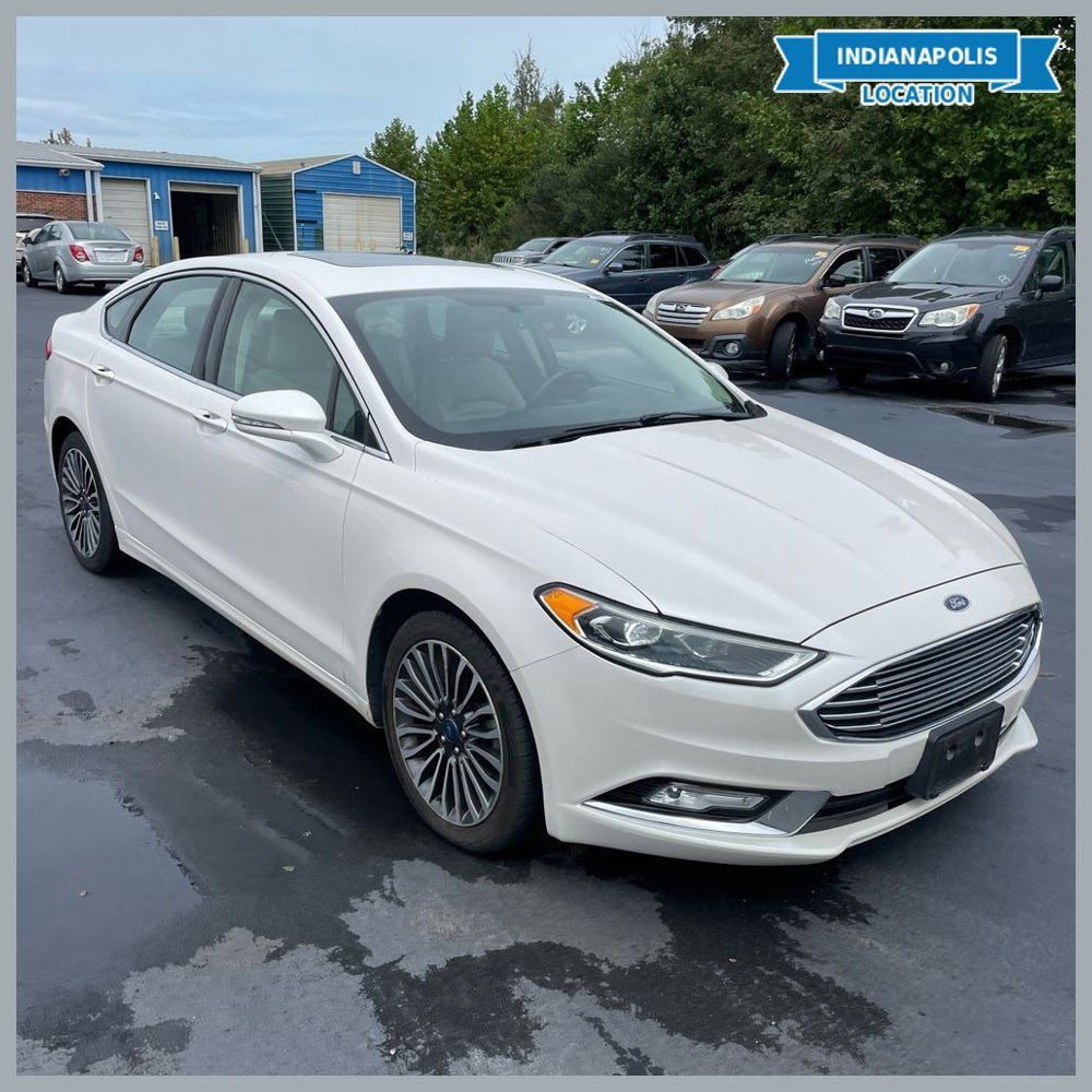 Used 2017 Ford Fusion SE w/ Fusion SE Technology Package FWD image 1