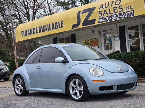Used 2009 Volkswagen Beetle Coupe image 1