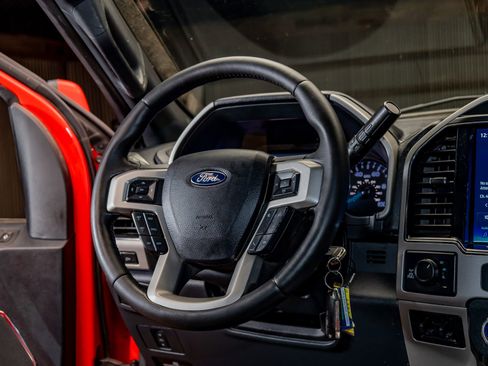 Used 2022 Ford F250 Lariat image 17