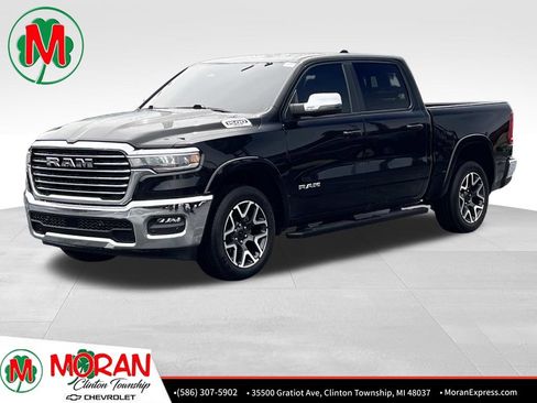 Used 2025 RAM 1500 Laramie AWD/4WD image 1